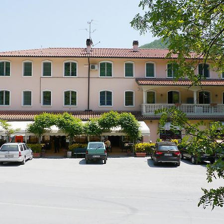 Albergo Ristorante Sterlina Grizzana Exteriér fotografie